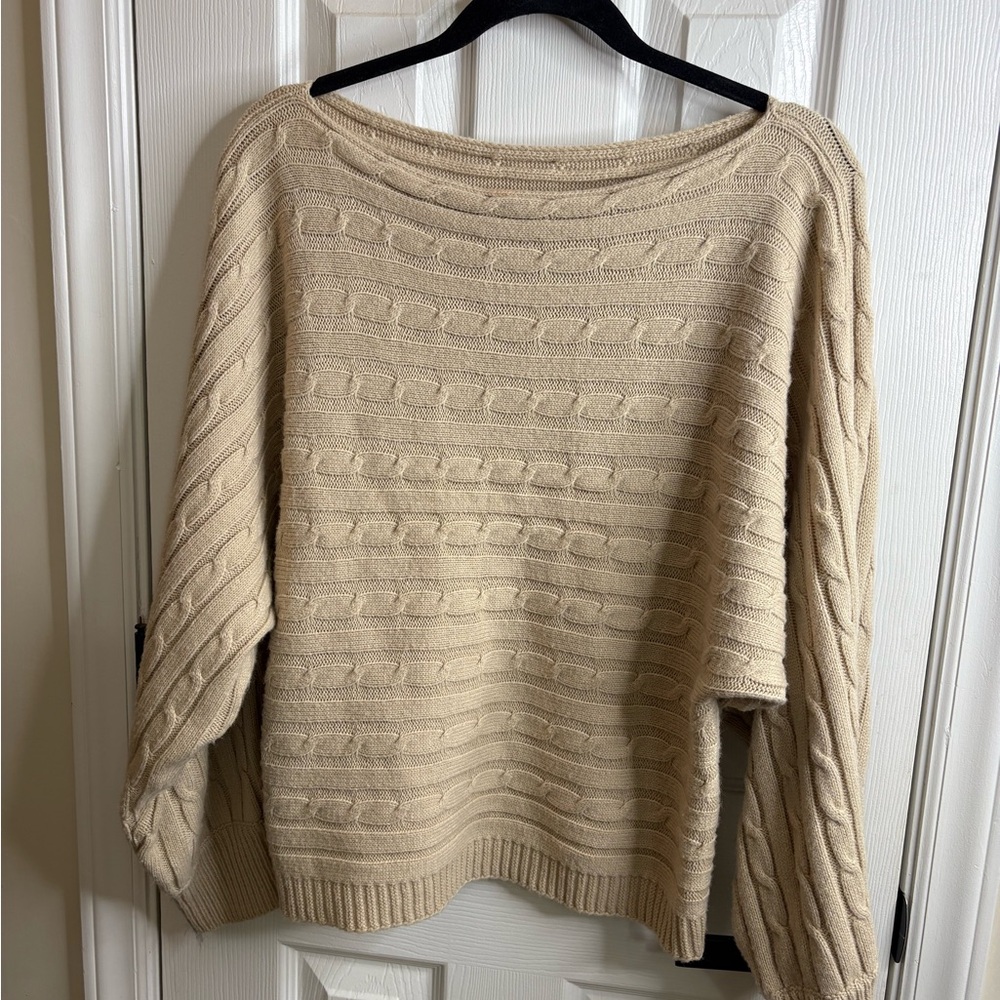 TikTok Neutral Batwing Sweater Sz L